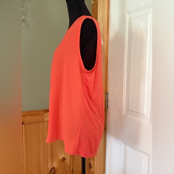 Loft Women's Orange/Coral Split Neck Sleeveless Shell Blouse Top size M NWT - Picture 4 of 12